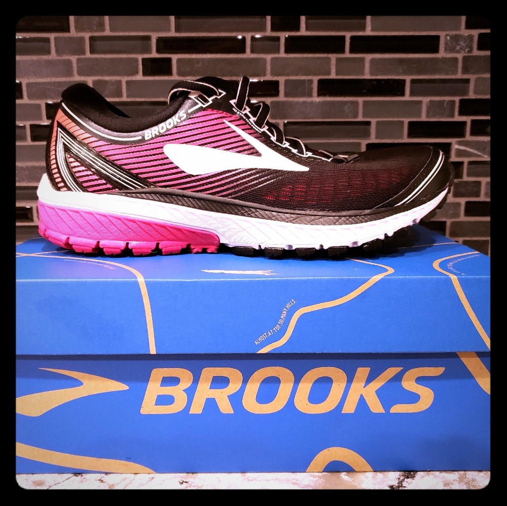 Brooks Ghost 10 Womens Running Shoes